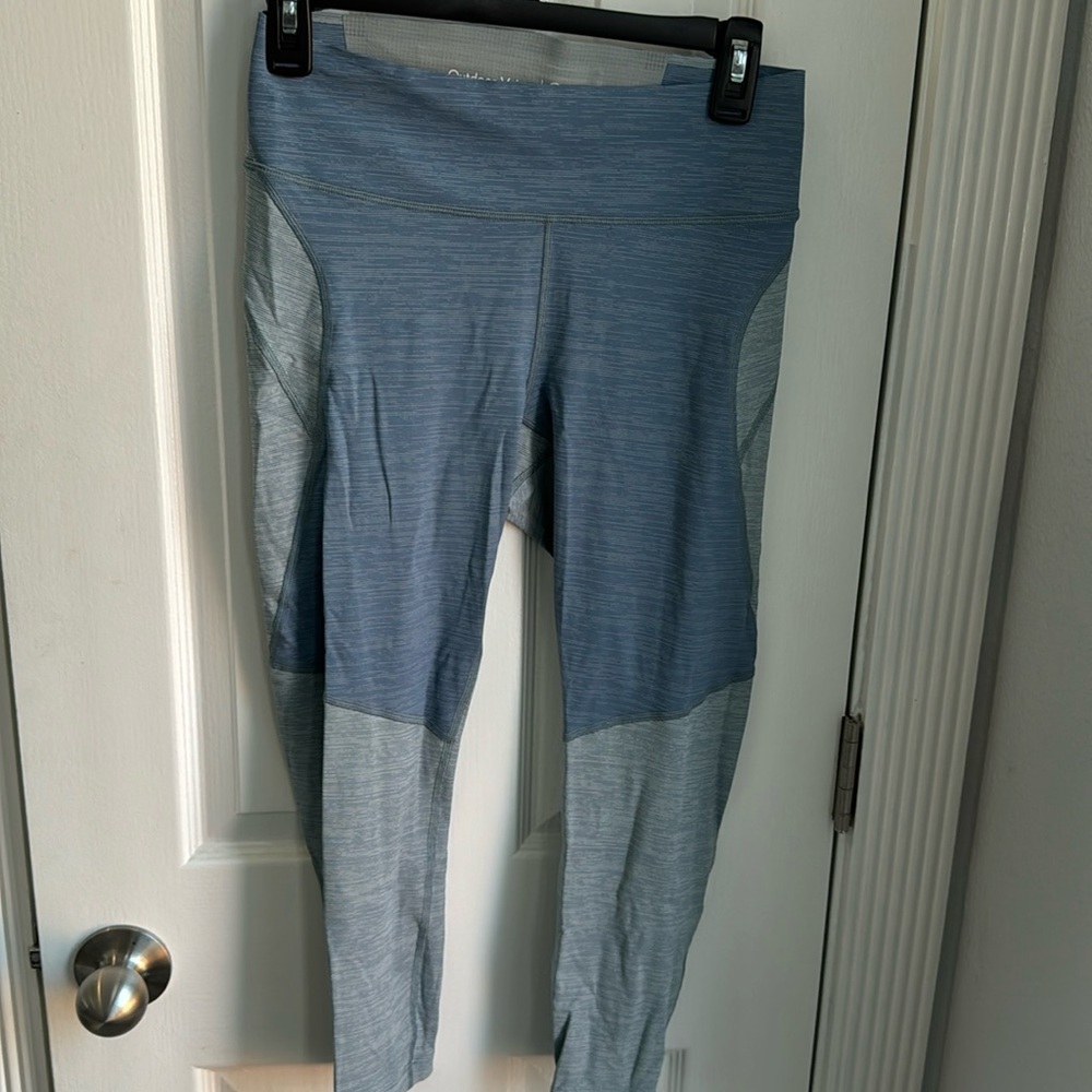 Outdoor Voices TechSweat 7/8 Two-Tone Leggings